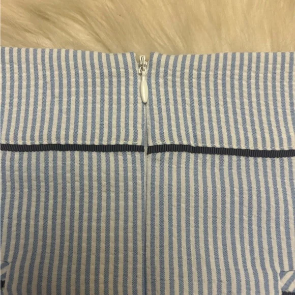 TUCKERNUCK RENWICK Periwinkle and White Seersucker Skort - Picture 12 of 16